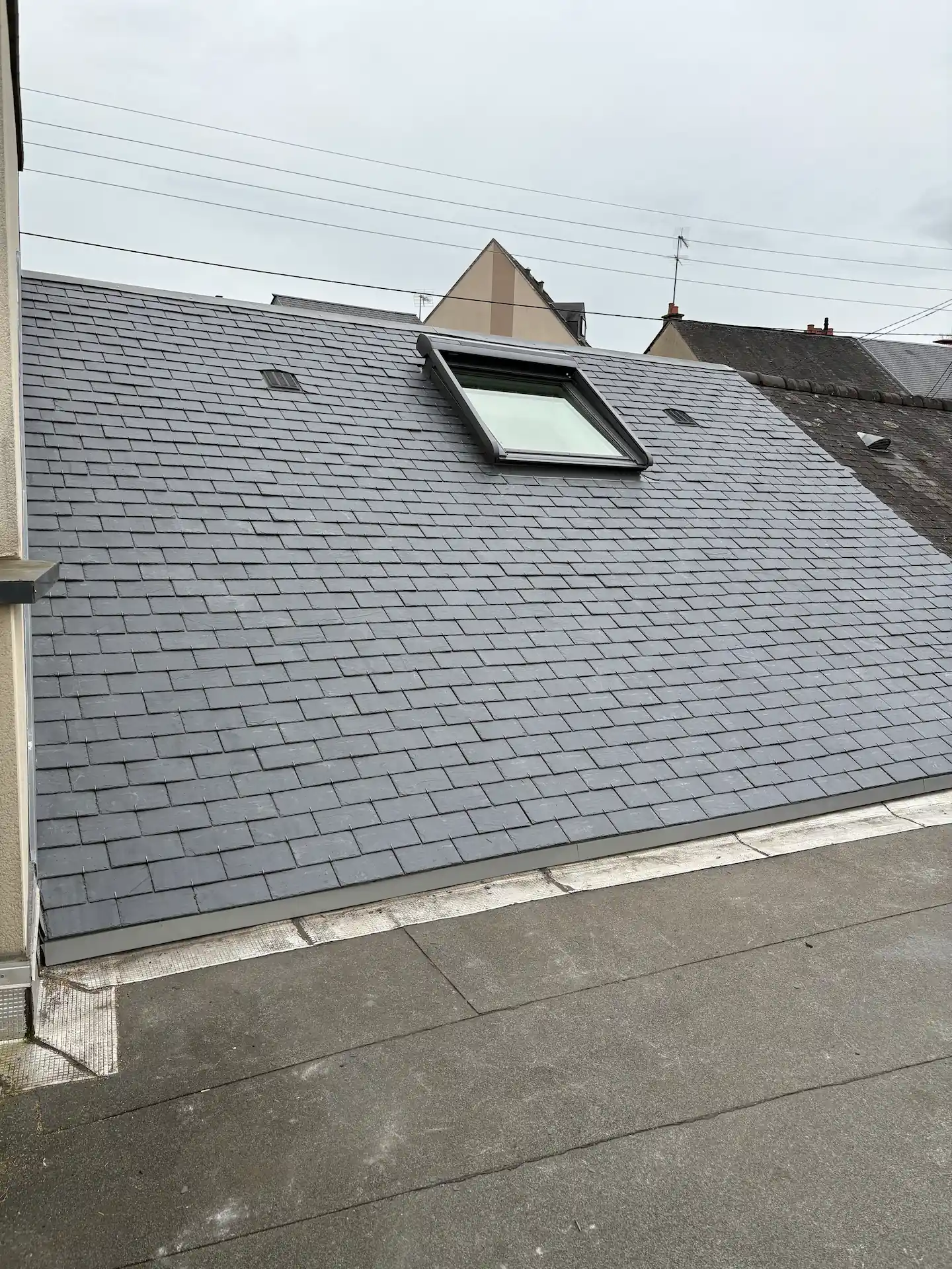 Pose de Velux sur ardoise